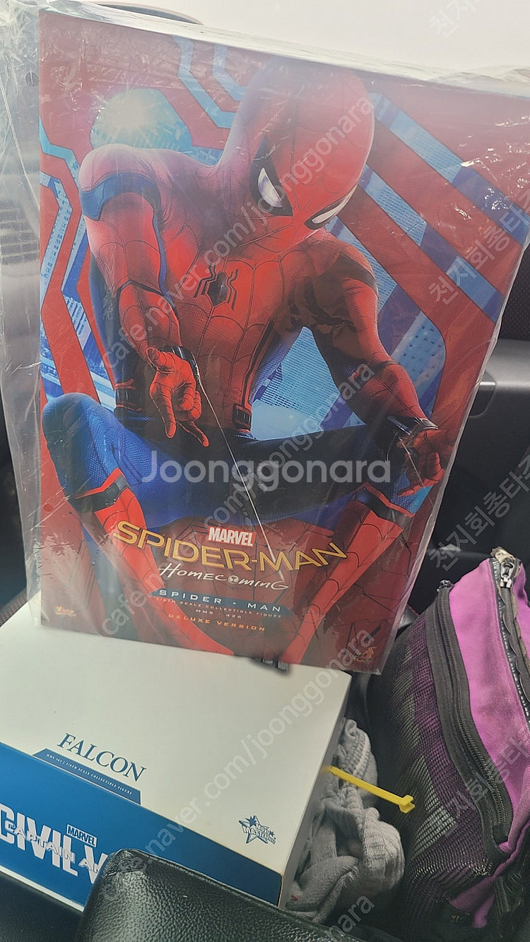 핫토이 시빌워 팔콘, 스파이더맨 홈커밍 디럭스 개봉양품...--1