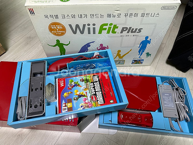 닌텐도 wii 레드 게임기 팝니다--0