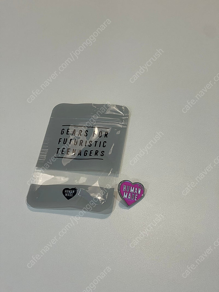 휴먼메이드(Human Made) 하트 핀 3종--1