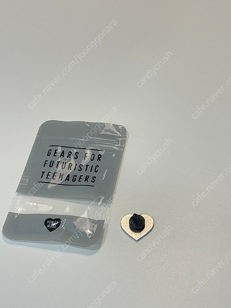 휴먼메이드(Human Made) 하트 핀 3종--2