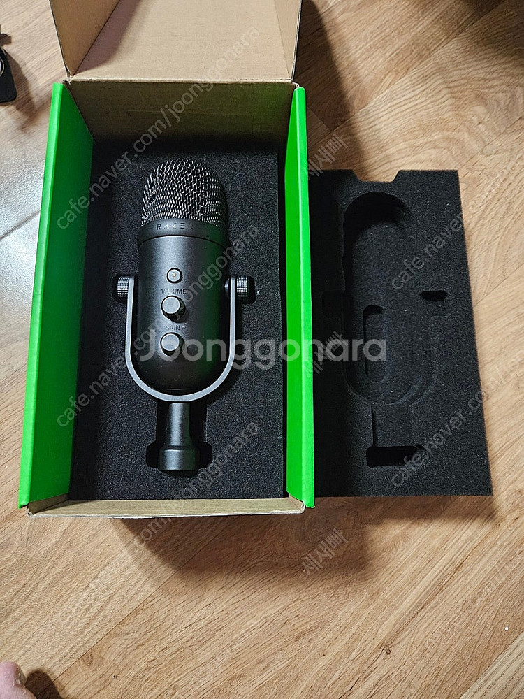 레이저 세이렌v2 pro. razer seiren v2...--0