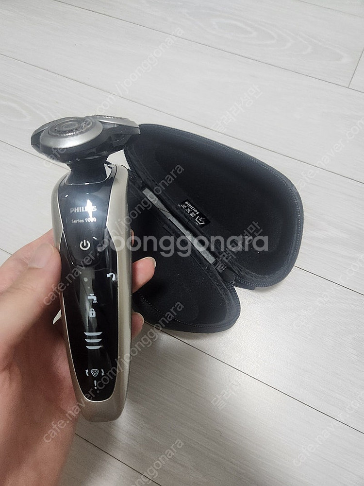 필립스 s9000 면도기 + 충전기, 자동세척기 세트로...--3