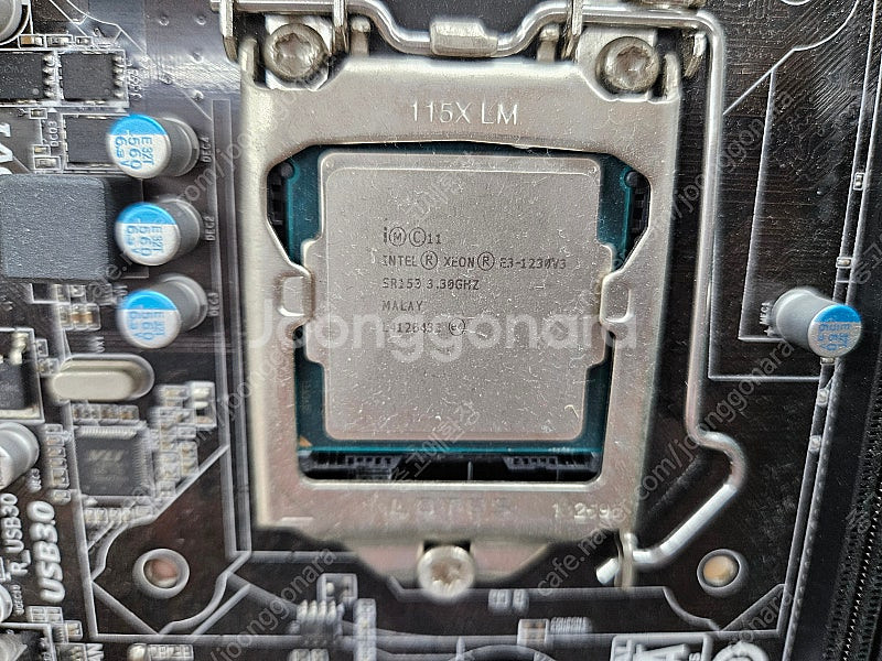 인텔 제온 E3-1230V3 CPU와 메인보드 팝니다.--1
