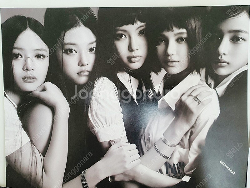 뉴진스 미니 포스터 6장 (정식앨범 부록)--6