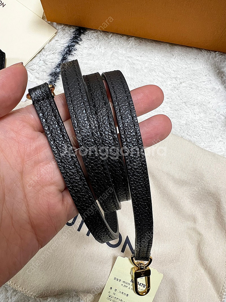 루이비통 쁘띠삭플라--8
