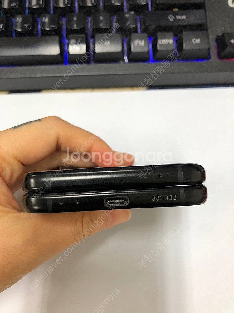 194949 KT 갤럭시Z플립3 블랙 외관깨끗 256G...--8