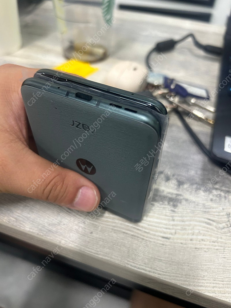 모토로라 레이저40 2023 판매 이미지