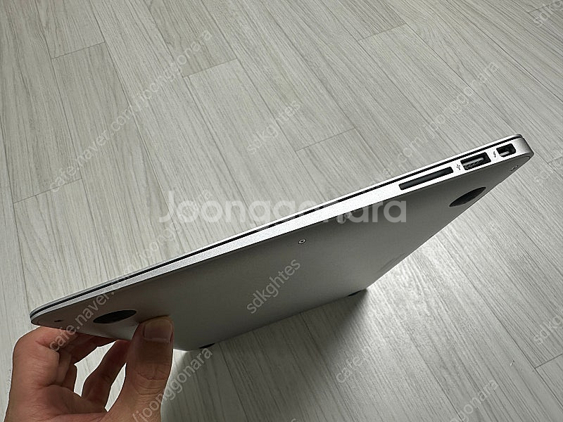 애플 맥북에어 13인치 2015 i7 2.2기가 최고급...--2