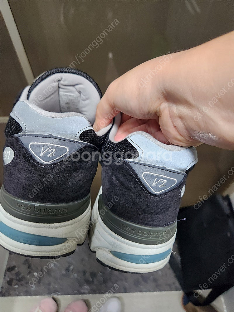 뉴발란스 991v2 블랙 275사이즈 크림에서 올해6월...--2
