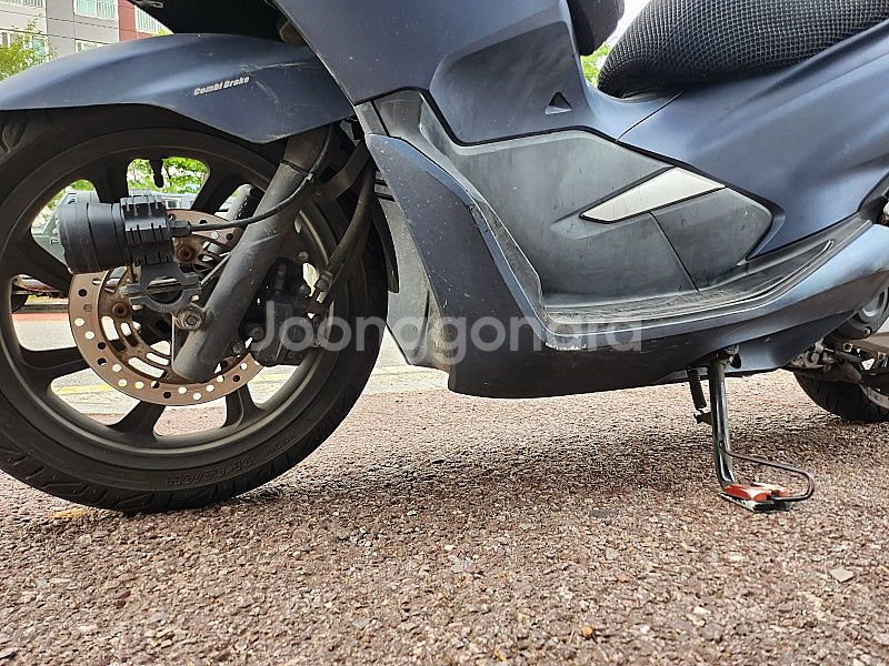 PCX125 20년식팝니다--4