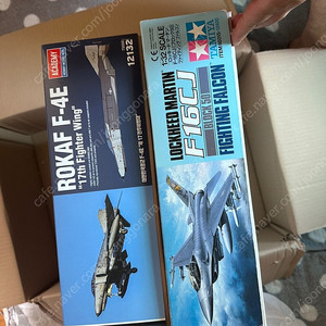 타미야 F-16CJ BLOCK 50 FIGHTING FALCON, 아카데미 1/32 대한민국 공군 F-4E 팬텀