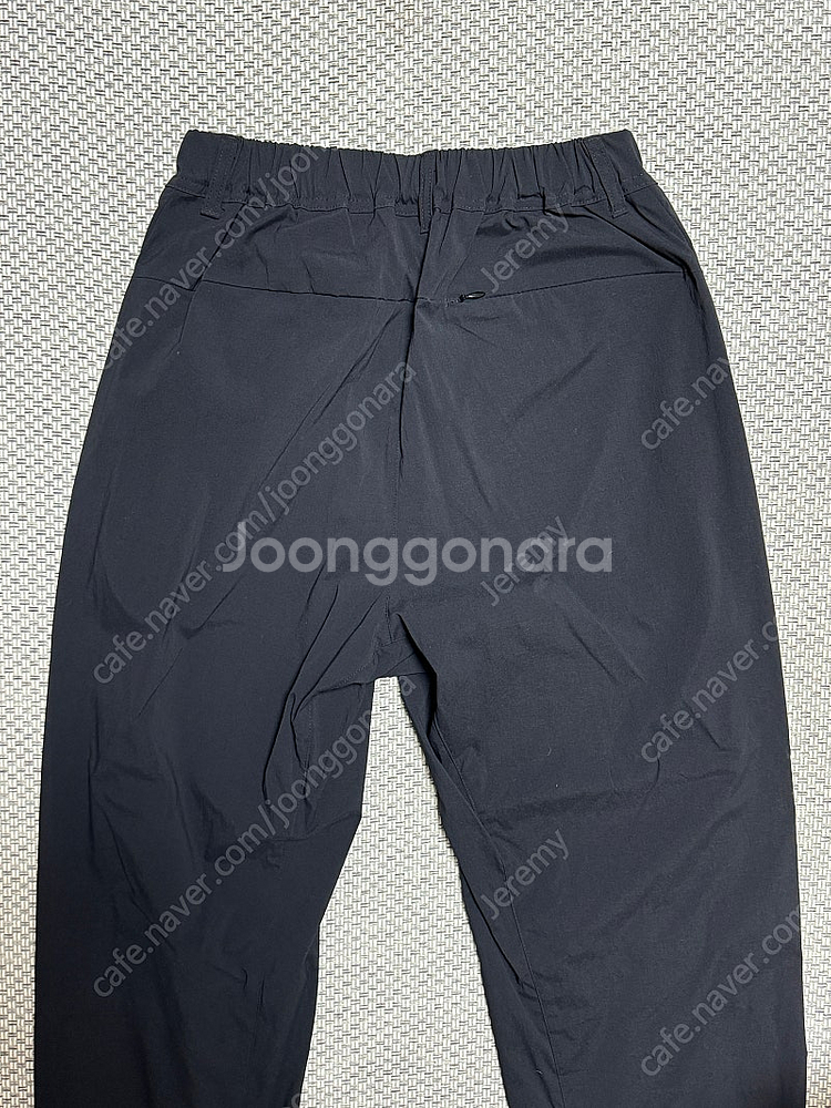 [M] 고요웨어 벤틸레이션 커브드 팬츠 블랙--4