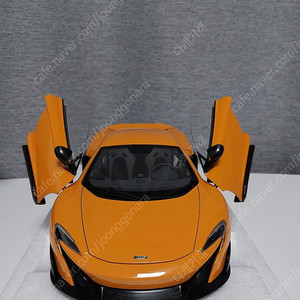 1:18) 오토아트 맥라렌 675LT(오렌지)팝니다.