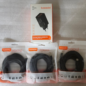 Toocki 67W 3포트 KC인증 PD충전기 미개봉새제품+Toocki USB C to C A 100W 3m 케이블 3개 미개봉 새제품 핸드폰, 노트북, 태블릿, 아이폰, 무선