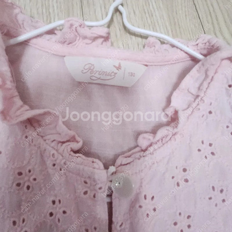 페리미츠 펀칭레이스블라우스 130사이즈 8천원--2