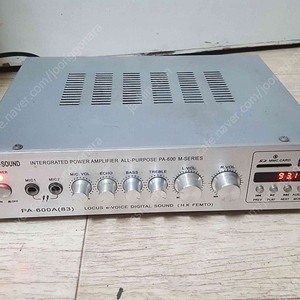 인터사운드 다용도 미니앰프 PA-600A 2채널200W 2만5천원에 판매합니다! 스피커도 판매합니다.