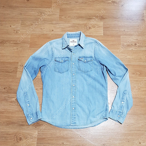 홀리스터 Hollister. workwear denim shirt. 워크웨어 연청 데님셔츠. m 95사이즈.