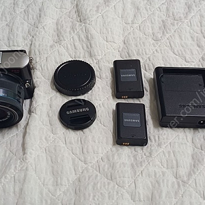 삼성 nx100, nx20-50 (8만원)