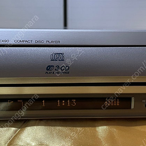 JVC 미니 3CD 플레이어 XL-EX90 상태 민트급 일본 제품 유럽 수출용 모델 220V 정품 CD 잘 인식하며 3CD 모두 정상 작동 합니다.