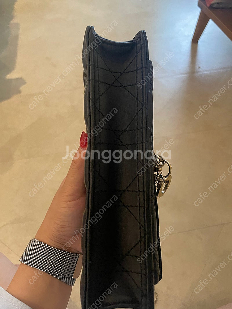 미스 디올 체인파우치 판매합니다--3