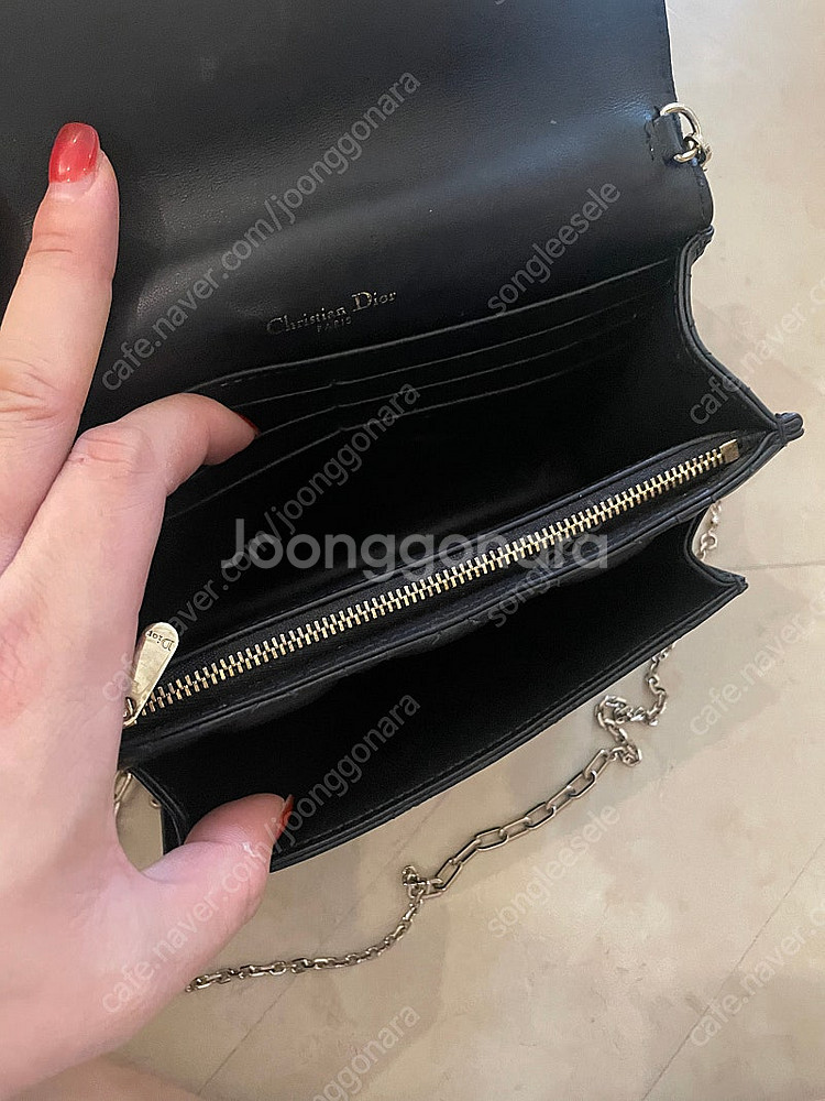 미스 디올 체인파우치 판매합니다--7