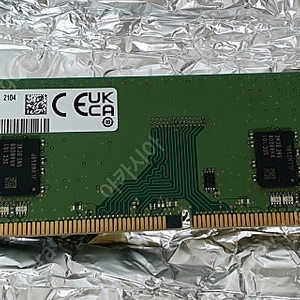 ddr4 삼성 램 8g 3200 단면 1개 15000원팝니다