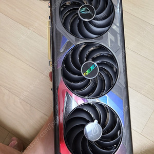 4070ti 로그스트릭스 판매합니다 asus 4070ti rogstrix(23년 12월 구매)