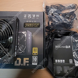 에너맥스 REVOLUTION D.F. 750w 골드 풀모듈러