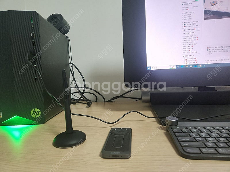와콤 신티크 프로 24 터치 (DTH-2420) + 에...--3