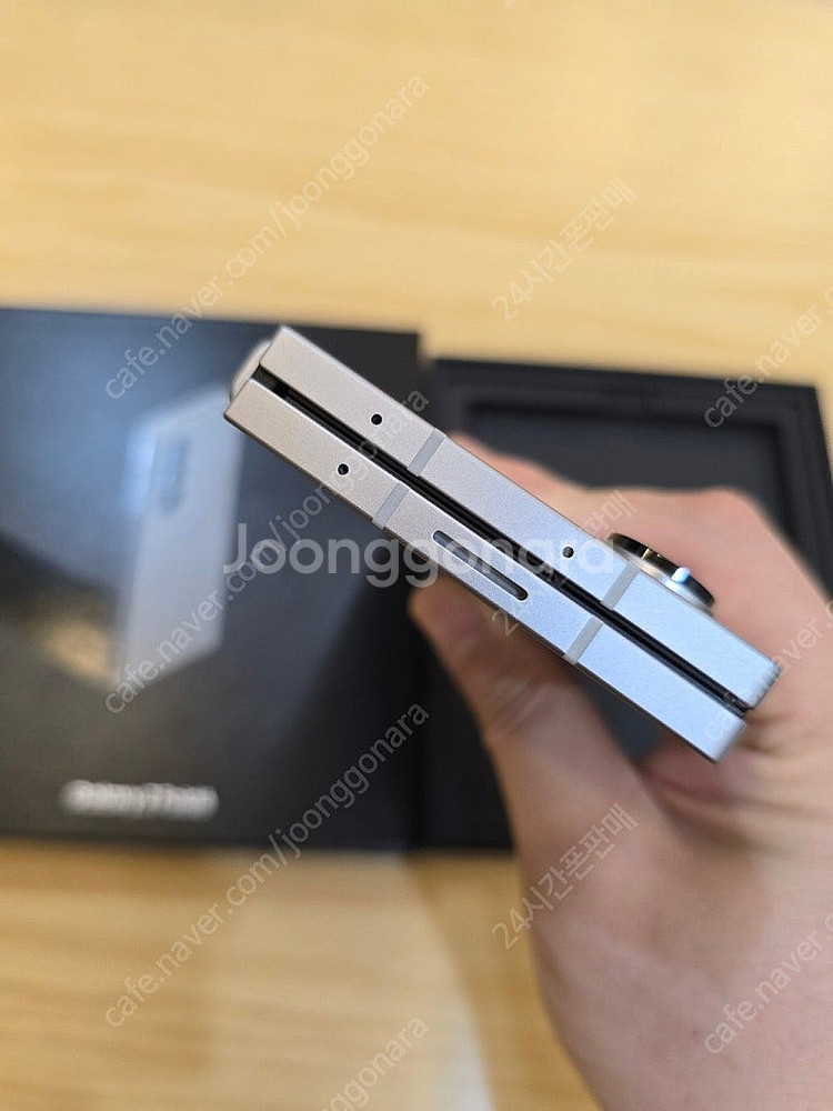갤럭시z폴드6실버쉐도우512gb 단순개봉미사용폰판매합니...--3