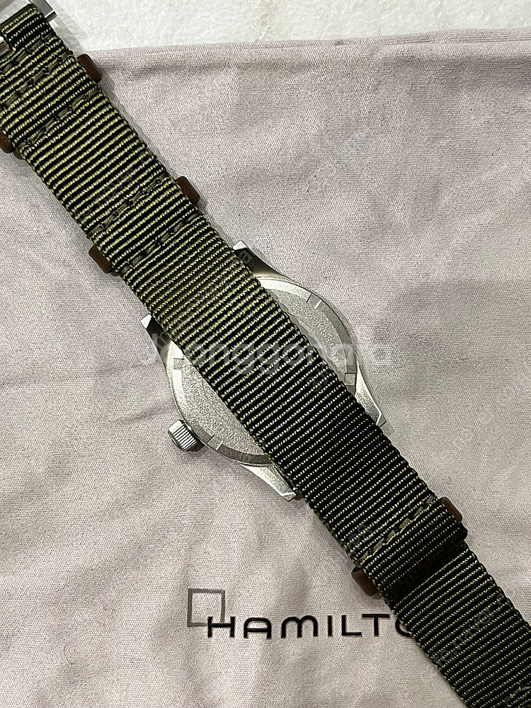 해밀턴 카키필드 쿼츠 33mm 블랙 다이얼 H69301...--4