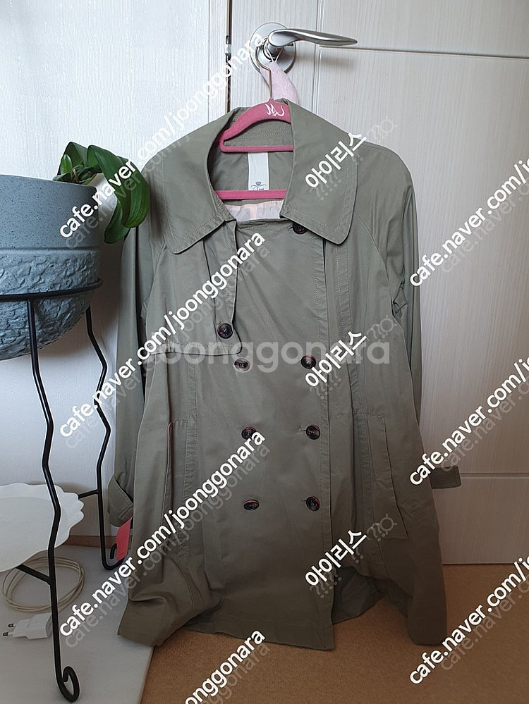 가격저렴 오즈세컨 그린 봄 트렌치코트(44사이즈, O사이즈) 판매합니다--1