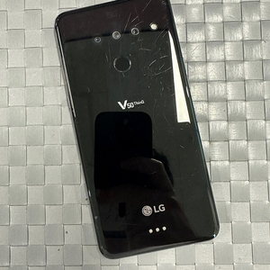 LG V50 128기가 블랙색상 액정화면 미세파손 기능정상 6만원 판매해요