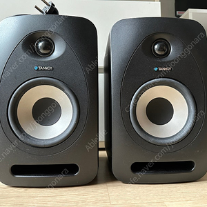 Tannoy Reveal 502