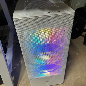 i5-12400F + RTX4060 + 32gb 램 + SK하이닉스 P31 2TB SSD 본체