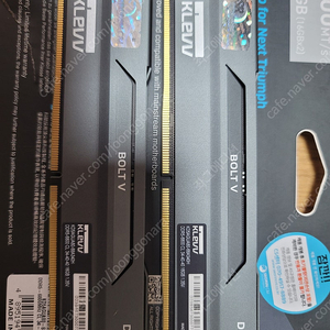 에센코어 KLEVV DDR5 PC5-54400 6800 CL34 BOLT V 서린 32GB 팝니다