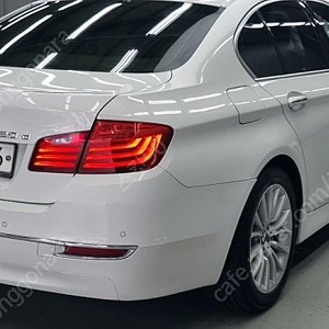 bmw 520d 화이트바디 화이트시트 조합 급매