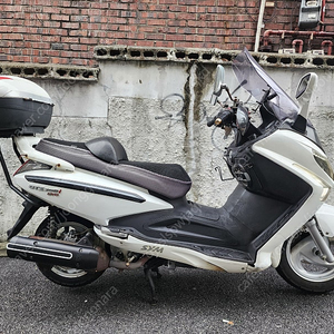 sym 보이져300cc 흰색 2011년식 팝니다