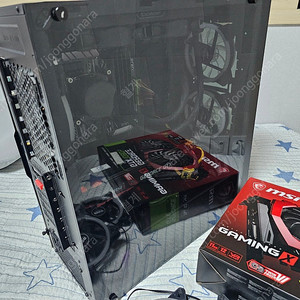 [개인] i7-7700K + 1080Ti 게이밍 컴퓨터 판매합니다.