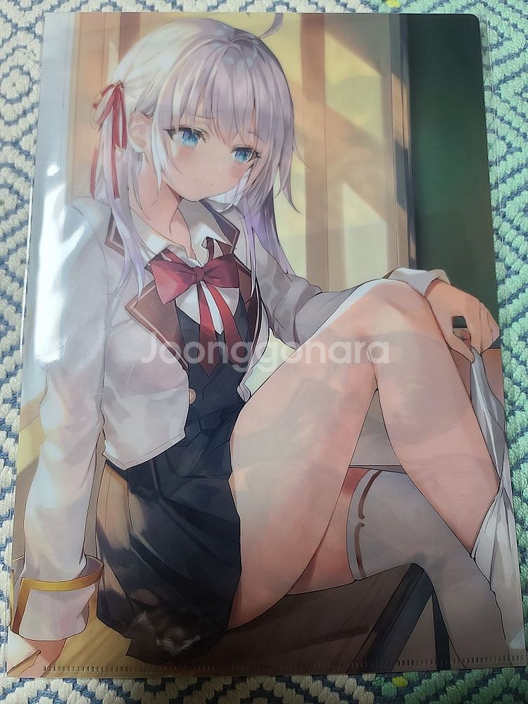 가끔씩 툭하고 러시아어로 부끄러워하는 옆자리의 아랴 양...--0
