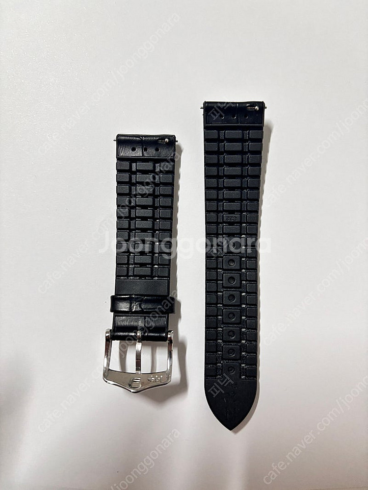 히어쉬 m 사이즈 20mm 스트랩 판매합니다--0