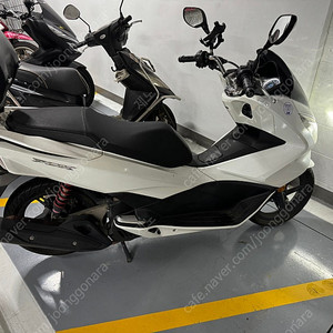 17년식 pcx 팝니다.