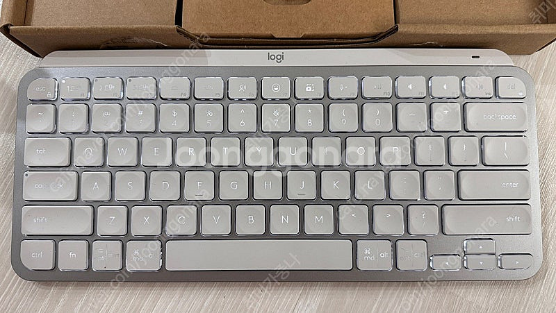 로지텍 mx keys mini 비지니스 버전 판매합니다...--0
