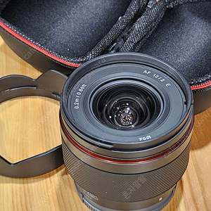 삼양 12mm f2 AF 소니 e마운트