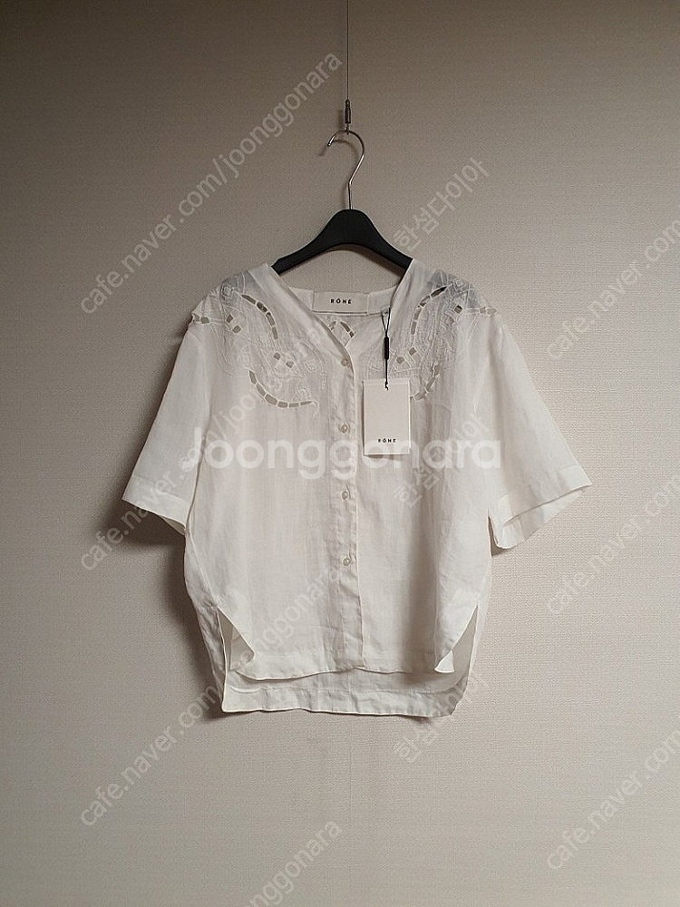 한섬 ROHE 레이스 펀칭 블라우스 44~55사이즈--2