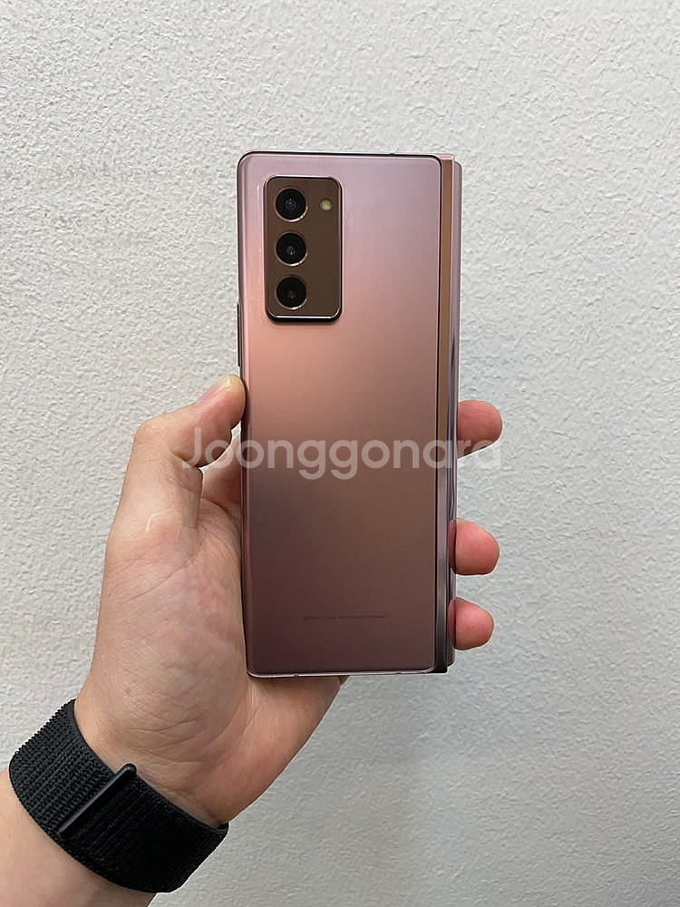갤럭시Z폴드2 브론즈 256GB 상태좋은 중고29만팝니...--0