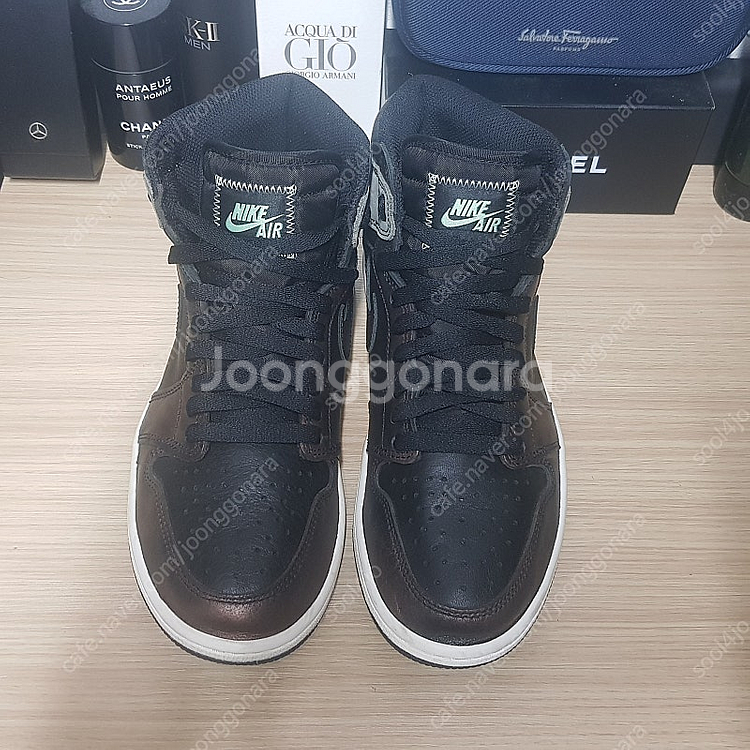 나이키 조던1 레트로 하이 OG 러스트 쉐도우 남성스니...--2