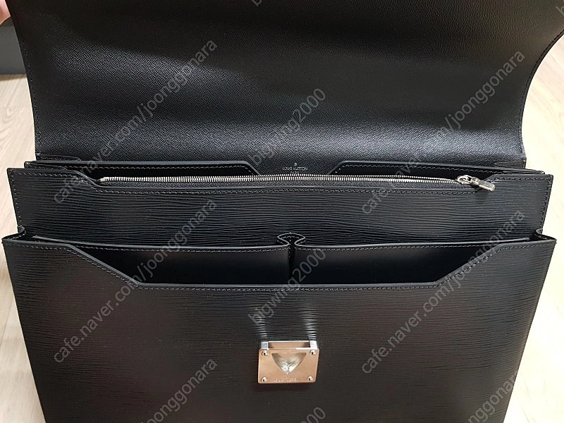 루이비통 에삐레더 Robusto 2 compartment 남성용 서류가방 이미지