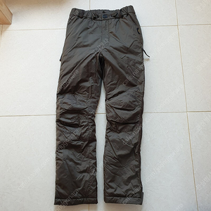 카린시아 LIG 4.0 trousers olive S사이즈