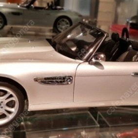 교쇼 BMW Z8 언리미티드 007 제임스 본드. 본드카 다이캐스트 자동차. 크기 1/12 스케일.